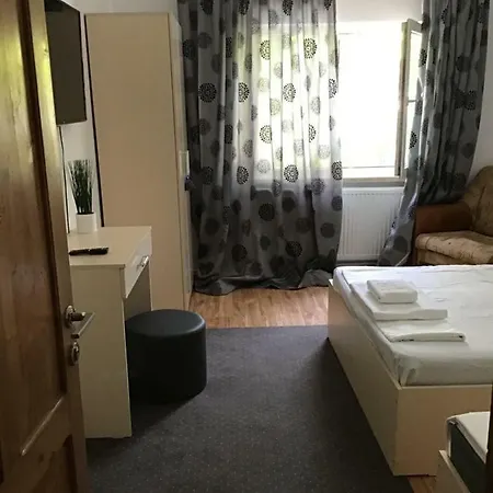 Casa Mateiana Гостьовий будинок Ефоріє-Норд